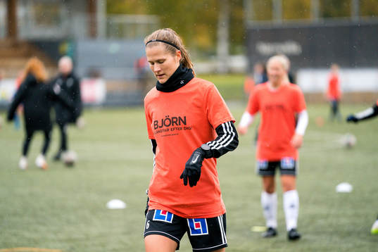 Mallbackens Sarah Bergman har en tshirt på sig där det