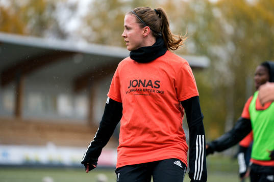 Mallbackens Emmie Johansson har en tshirt på sig där det