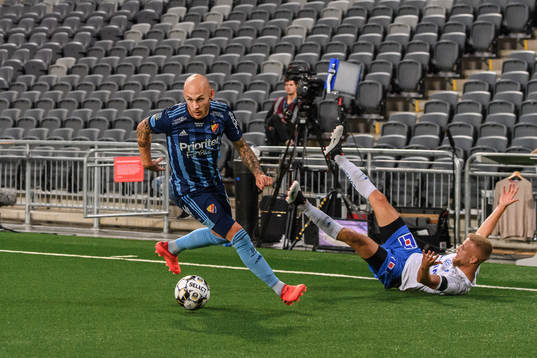 Djurgårdens Magnus Eriksson och IFK Norrköpings Filip