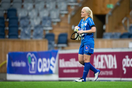 Uppsalas målvakt Emma Holmgren deppar