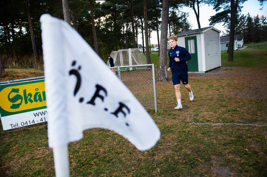 Freddie Brorsson innan en träning med Österlen FF