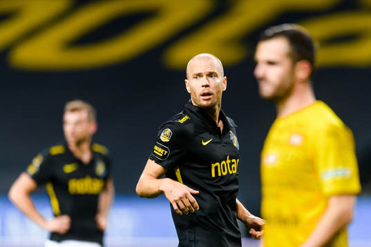 s Per Karlsson