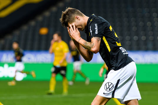 s Mikael Lustig deppar