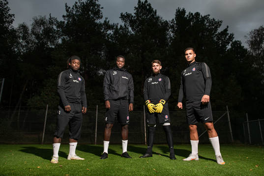 Abdou Sabally, Sabarr Janneh, målvakt Anton Capaldi och