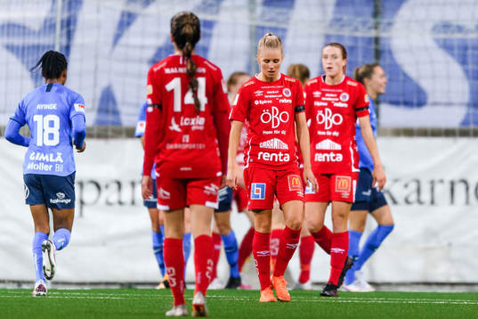 Örebros Nellie Lilja deppar