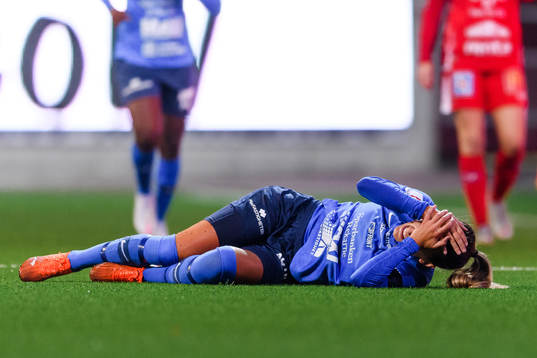 Eskilstunas Anna Oscarsson har ont