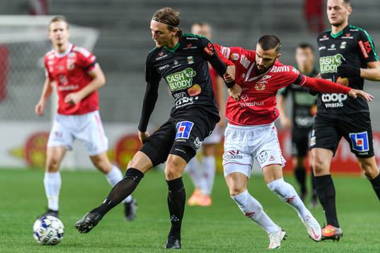 Kalmars Filip Sachpekidis och Varbergs Joakim Lindner
