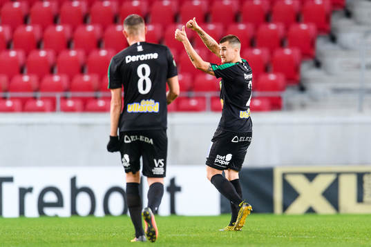 Varbergs Jon Birkfeldt jublar