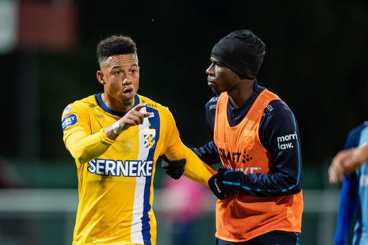 IFK Göteborg Tobias Sana reagerar mot Sebastian Eriksson