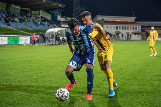 Husqvarnas Michael Andres Silva Gomez och IFK Göteborg