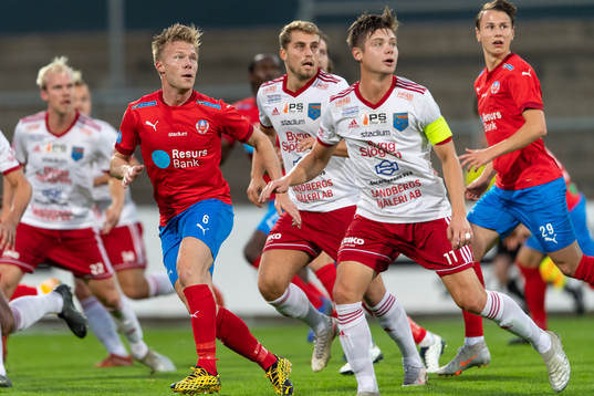 Helsingborgs Andreas Landgren och Halmias Erik Ferman
