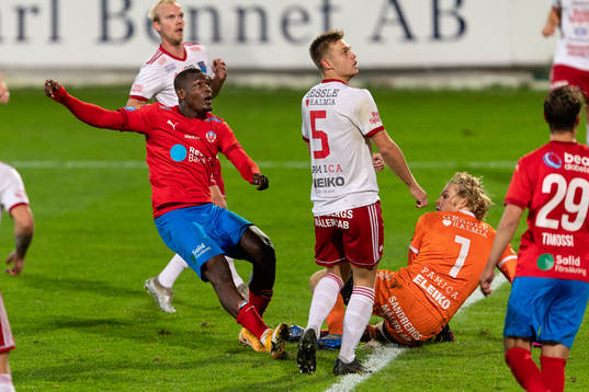 Helsingborgs Alhaji Gero skjuter över
