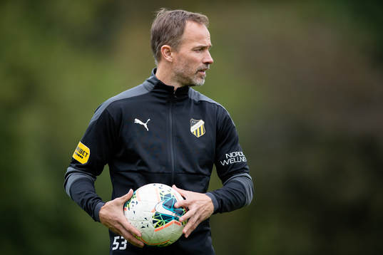 Häckens assisterande tränare Christian Lundström  innan