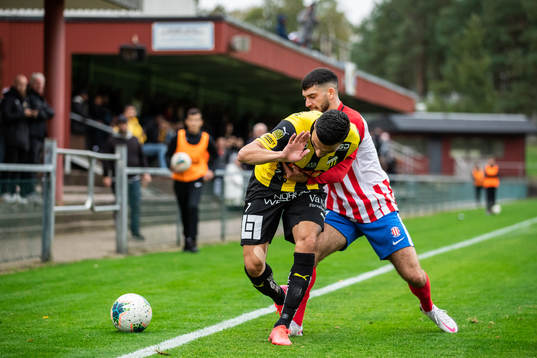 Häckens Ahmed Yasin och Angereds Michel Hilon