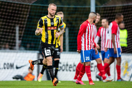 Häckens Alexander Faltsetas jublar