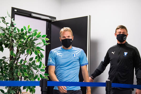 Oscar Lewicki and Jon Dahl Tomasson, head coach
