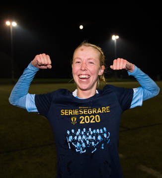 Malmö FFs Stina Stadig jublar