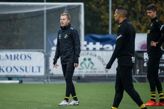 s Sebastian Larsson