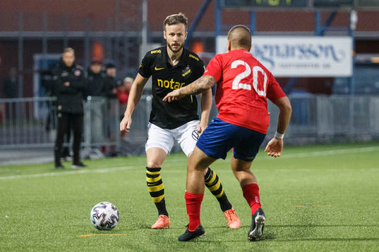 s Robert Lundström och Karlslunds Sermed Habib