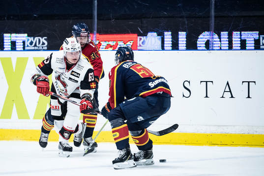 Malmö Redhawks Fredrik Händemark och Djurgårdens Dick