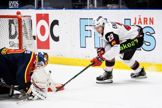 Djurgårdens målvakt Niklas Svedberg och Malmö Redhawks