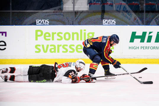 Malmö Redhawks Lars Bryggman och Djurgårdens Jesper