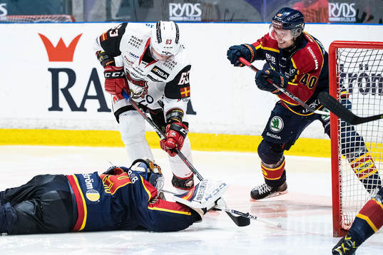 Djurgårdens målvakt Niklas Svedberg och Jacob Josefson