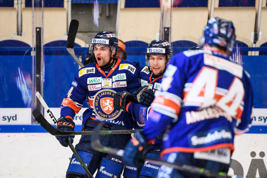 Växjös Emil Pettersson och Robert Rosén jublar