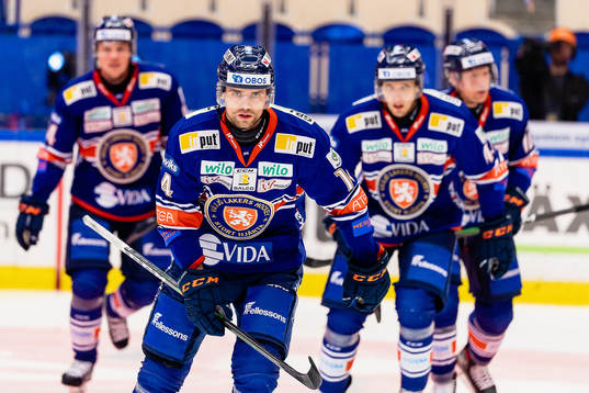 Växjös Emil Pettersson jublar