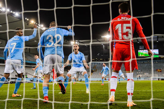 Jo Inge Berget of Malmö FF celebrate with Isaac Kiese