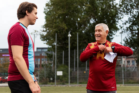 Bläddra bland fler bilder av Fotboll, domare Franco Bastiancich, reportage