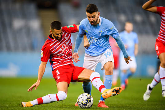 Gonalons of Granada and Erdal Rakip of Malmö FF