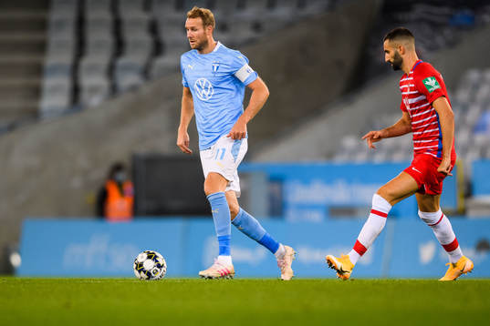 Ola Toivonen of Malmö FF and Gonalons of Granada