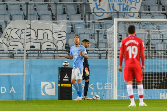 Ola Toivonen of Malmö FF in pain