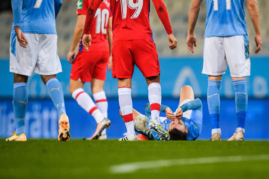 Erdal Rakip of Malmö FF in pain