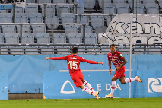 Darwin Machis of Granada celebrates the 0-1 goal