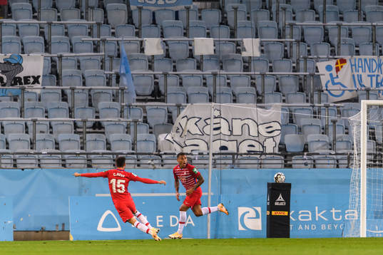 Darwin Machis of Granada celebrates the 0-1 goal