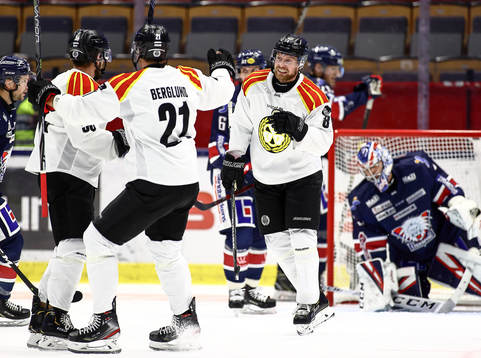 Brynäs spelare jublar