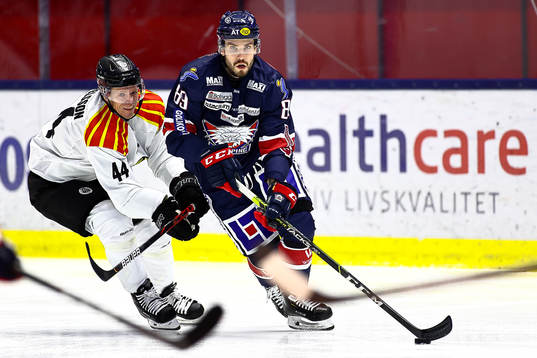 Brynäs Nicklas Danielsson och Linköpings Oula Palve