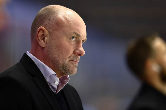Brynäs tränare Peter Andersson deppar