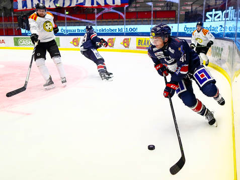 <ll47<under ishockeymatchen i SHL mellan Linköping och