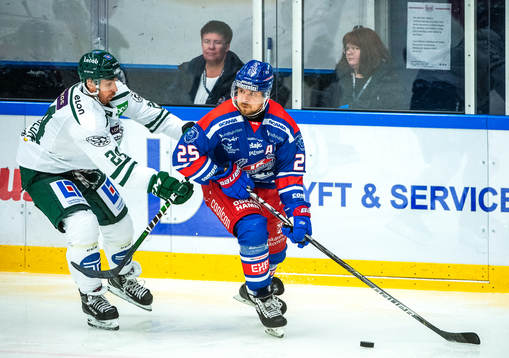 Oskarshamns Johannes Salmonsson och Färjestads Jonathon