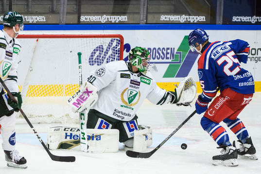 Färjestads målvakt Henrik Haukeland och Oskarshamns