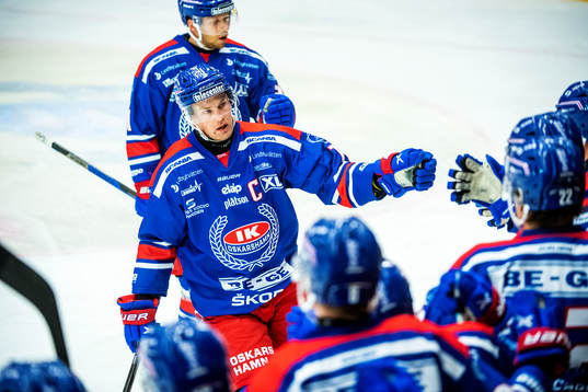 Oskarshamns Jonas Engström jublar