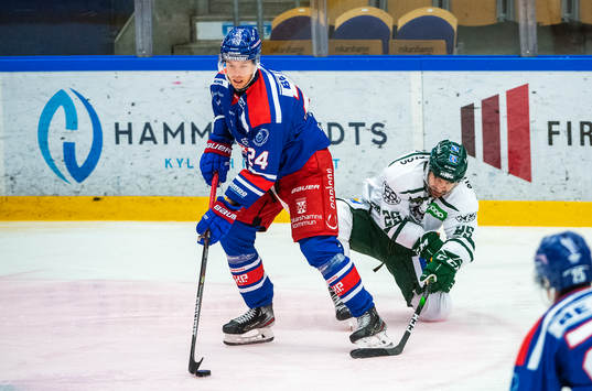 Oskarshamns Kim Strömberg och Färjestads Martin Johansson