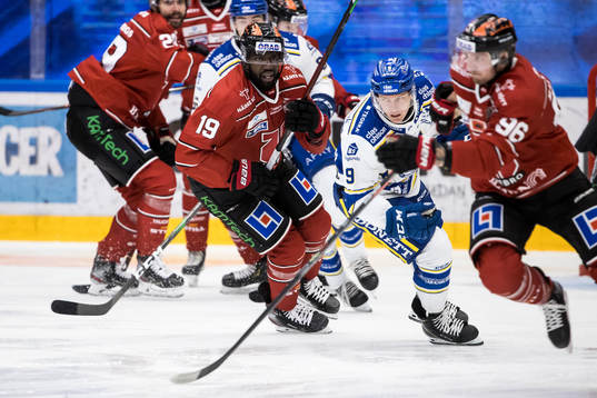 Örebros Daniel Muzito Bagenda och Leksands Patrik