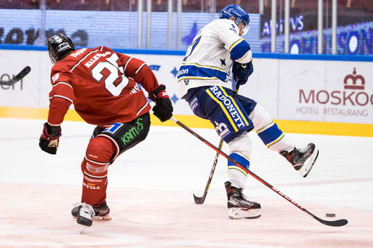 Örebros Jonathan Andersson och Leksands Marek Hrivík