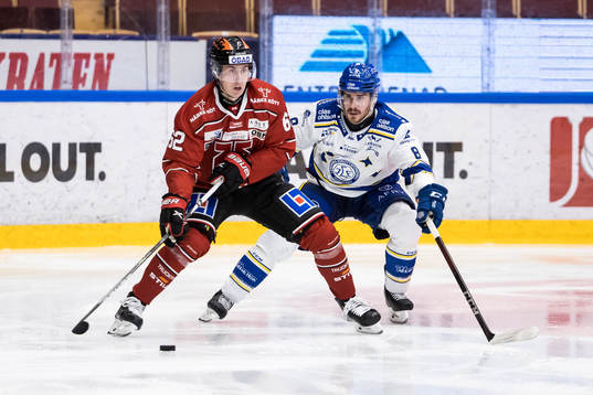 Örebros Robert Leino och Leksands Matt Caito