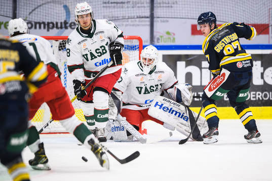 Väsbys målvakt Henrik Lundberg