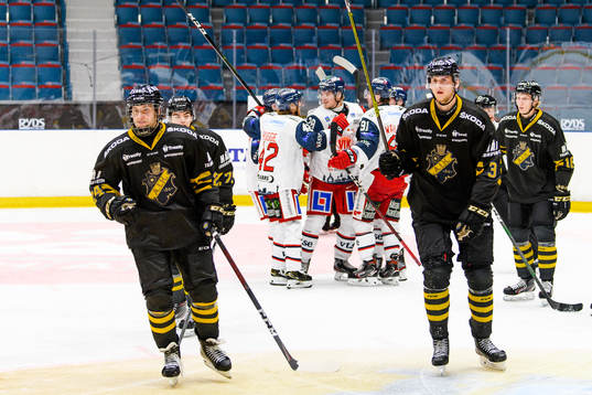 s Fredric Weigel och Simon Fernholm deppar
